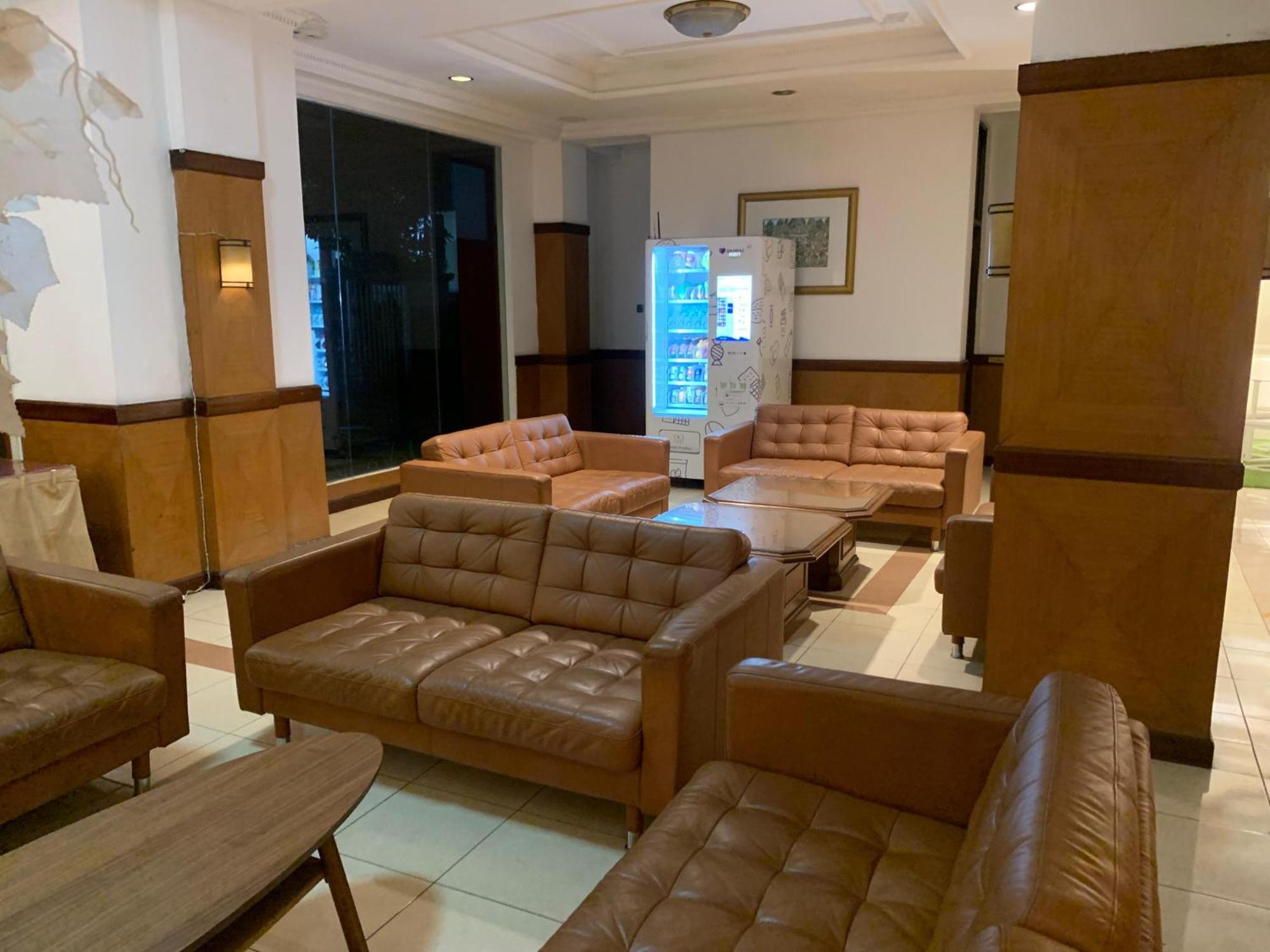 Enhaii Hotel Бандунг Екстериор снимка