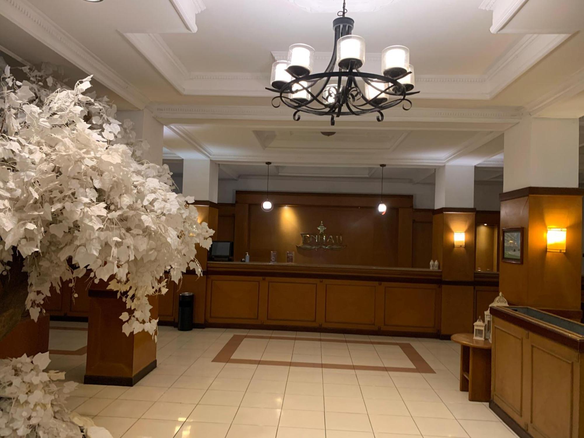 Enhaii Hotel Бандунг Екстериор снимка