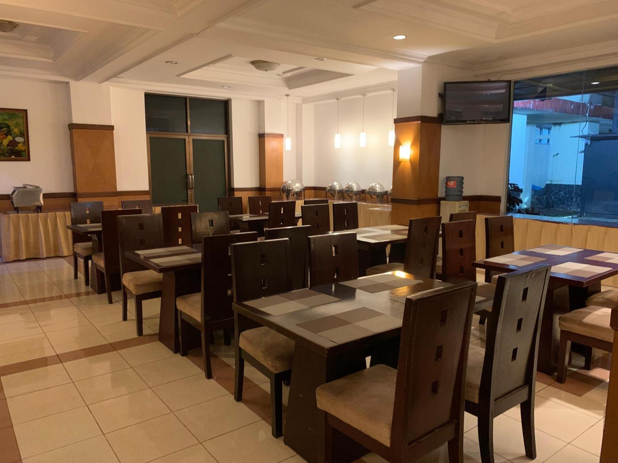 Enhaii Hotel Бандунг Екстериор снимка