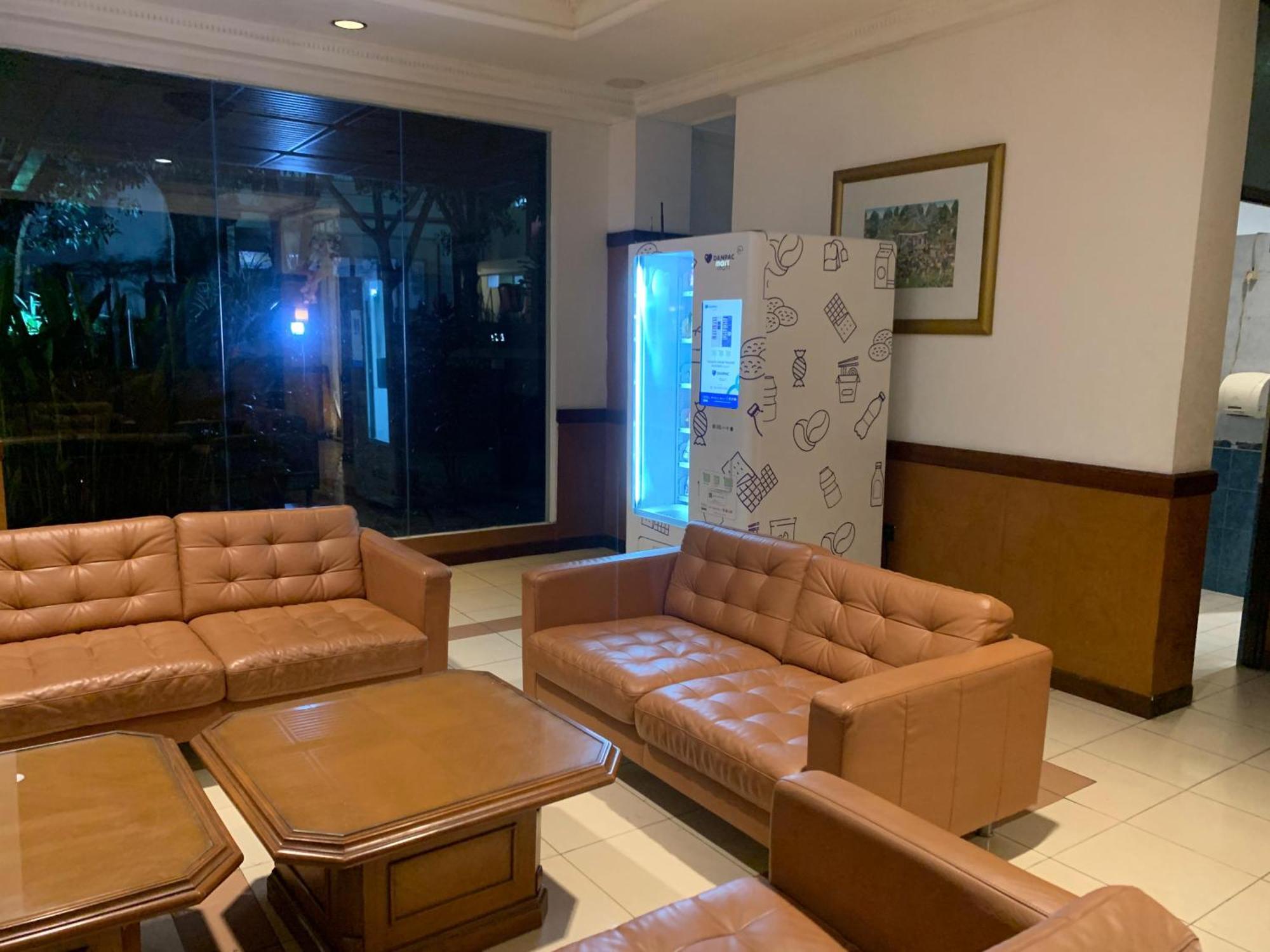 Enhaii Hotel Бандунг Екстериор снимка