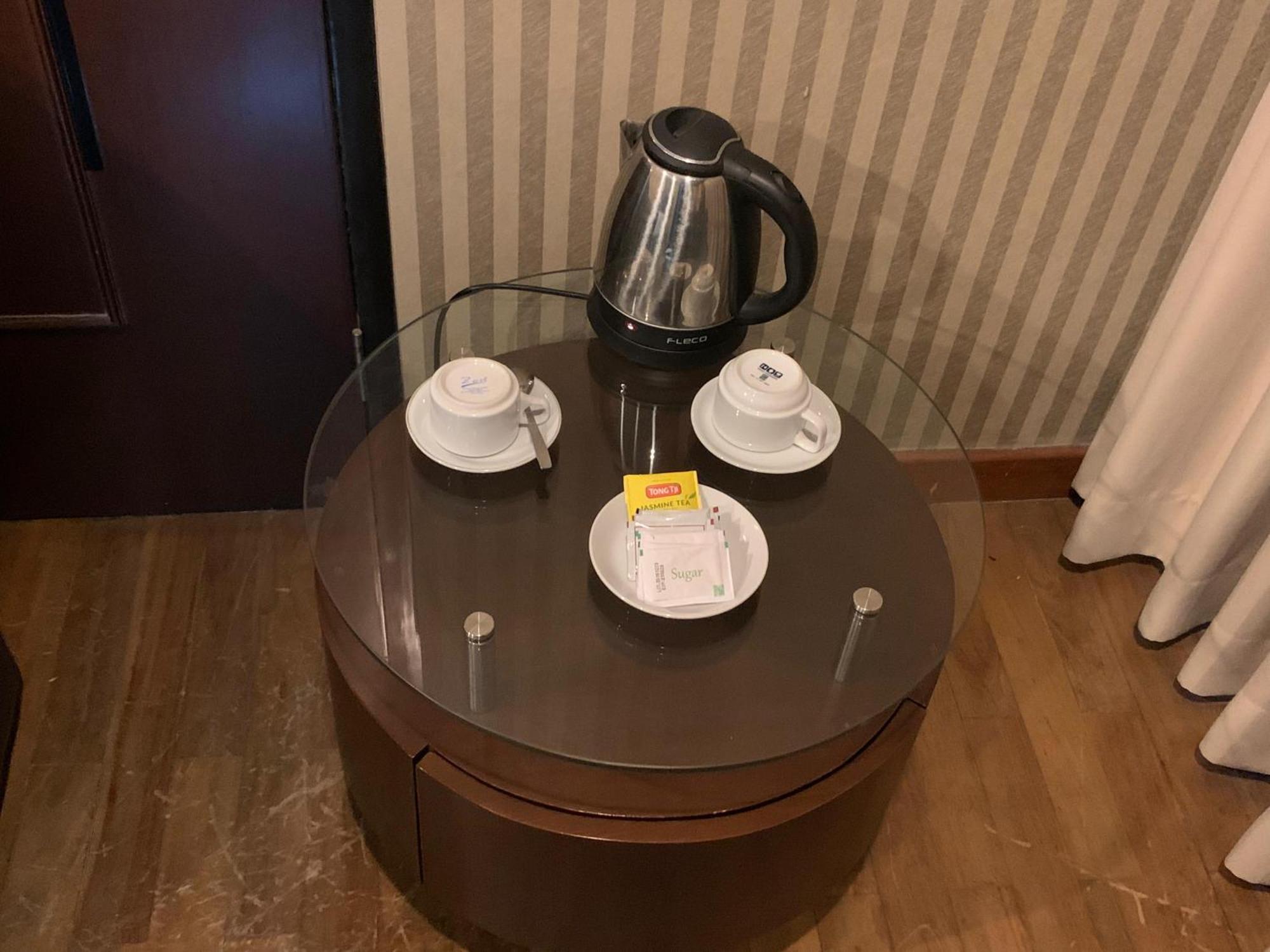 Enhaii Hotel Бандунг Екстериор снимка